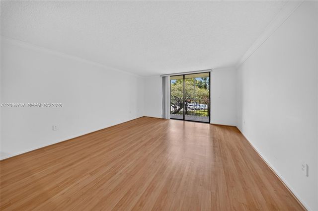 8045 SW 107th Ave 203, Miami, FL 33173