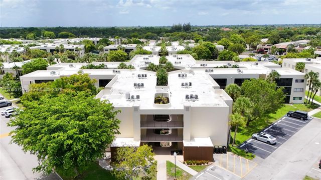 8045 SW 107th Ave 203, Miami, FL 33173