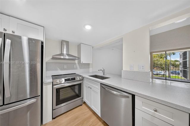 8045 SW 107th Ave 203, Miami, FL 33173