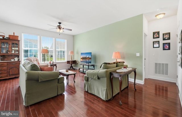 3 ESPALIER LN, Middletown, DE 19709
