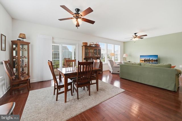 3 ESPALIER LN, Middletown, DE 19709