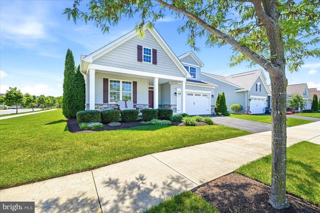 3 ESPALIER LN, Middletown, DE 19709