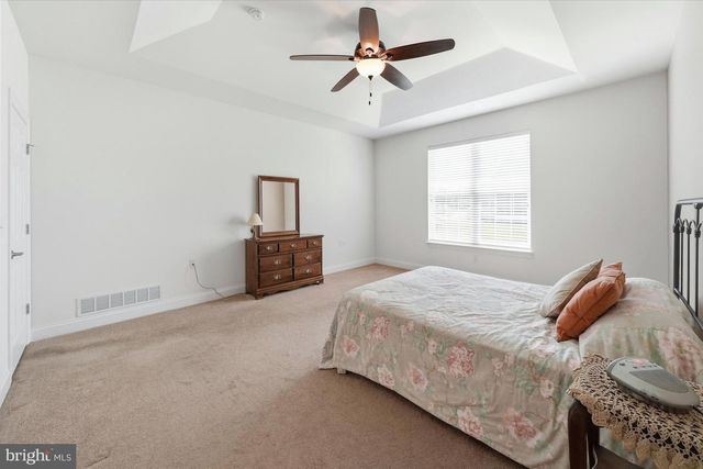 3 ESPALIER LN, Middletown, DE 19709