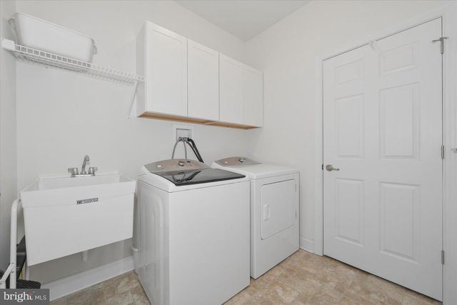3 ESPALIER LN, Middletown, DE 19709