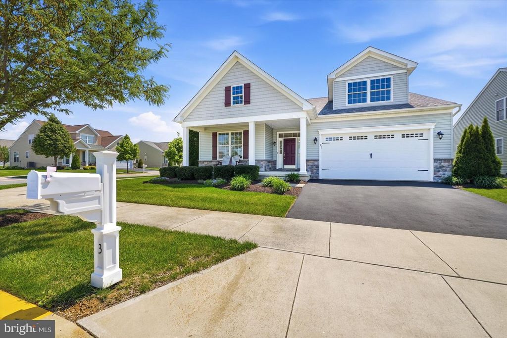 3 ESPALIER LN, Middletown, DE 19709