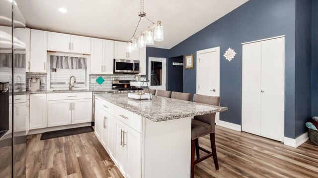 2378 W High Street NE, Newark, OH 43055