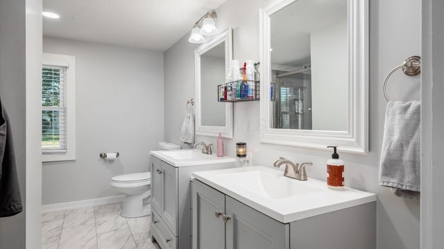 2378 W High Street NE, Newark, OH 43055