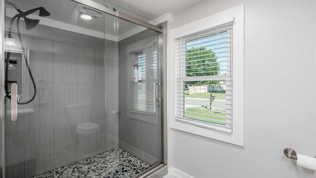 2378 W High Street NE, Newark, OH 43055