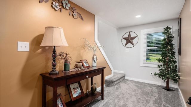 2378 W High Street NE, Newark, OH 43055