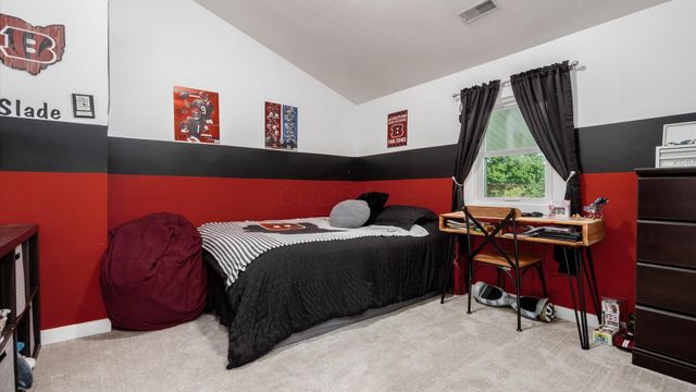 2378 W High Street NE, Newark, OH 43055