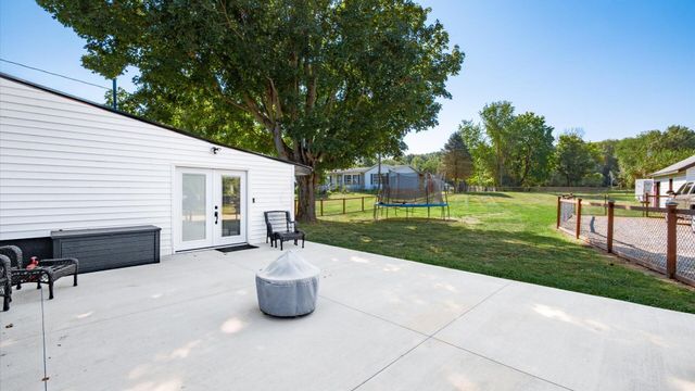 2378 W High Street NE, Newark, OH 43055