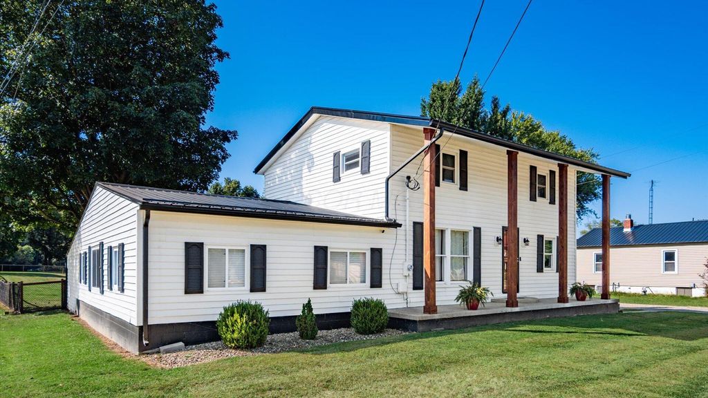 2378 W High Street NE, Newark, OH 43055