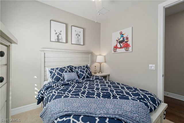 7202 Wilton DR, Naples, FL 34109