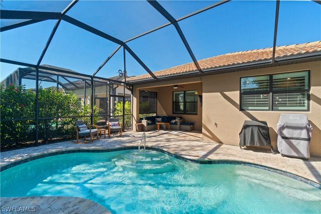 7202 Wilton DR, Naples, FL 34109