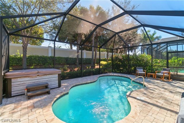 7202 Wilton DR, Naples, FL 34109