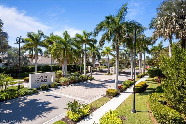 7202 Wilton DR, Naples, FL 34109