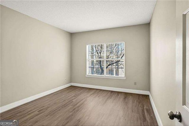 1074 Peachtree Walk NE B212, Atlanta, GA 30309