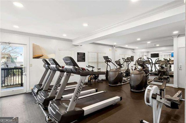 1074 Peachtree Walk NE B212, Atlanta, GA 30309