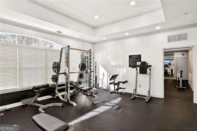 1074 Peachtree Walk NE B212, Atlanta, GA 30309