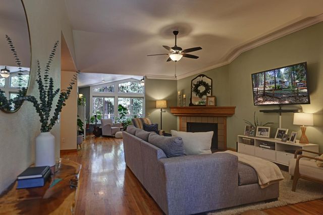 20091 Eaglecrest Dr, Foresthill, CA 95631