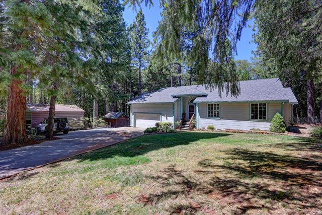 20091 Eaglecrest Dr, Foresthill, CA 95631