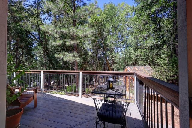 20091 Eaglecrest Dr, Foresthill, CA 95631