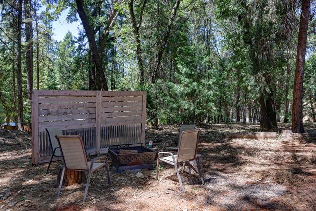 20091 Eaglecrest Dr, Foresthill, CA 95631
