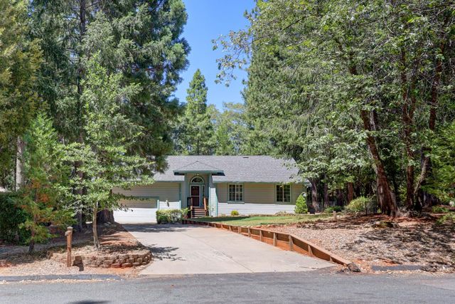 20091 Eaglecrest Dr, Foresthill, CA 95631