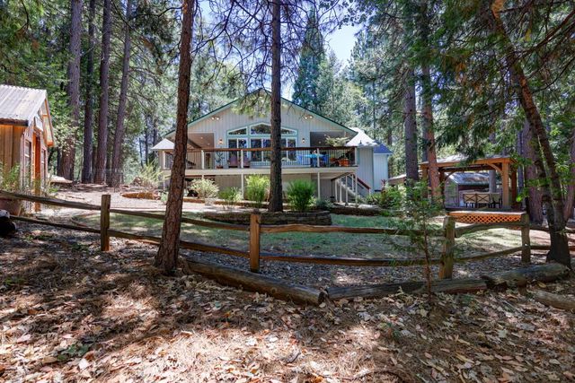 20091 Eaglecrest Dr, Foresthill, CA 95631