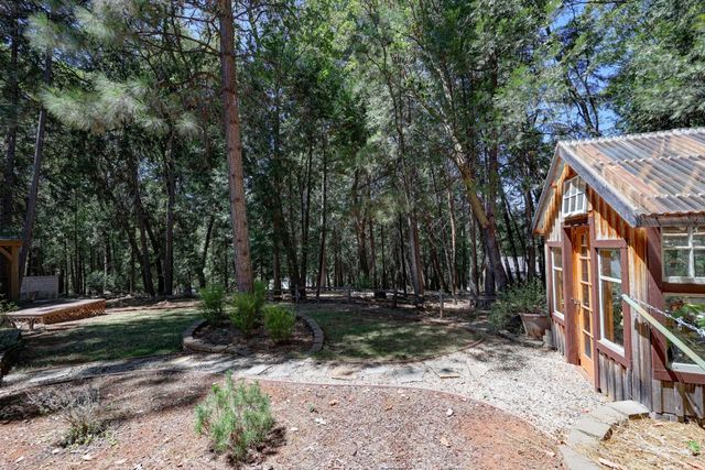 20091 Eaglecrest Dr, Foresthill, CA 95631