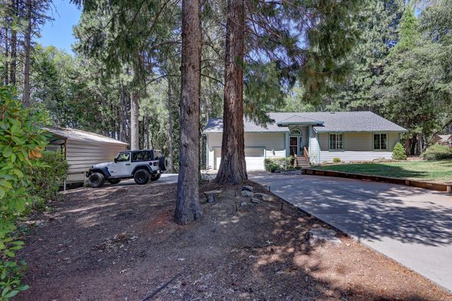20091 Eaglecrest Dr, Foresthill, CA 95631