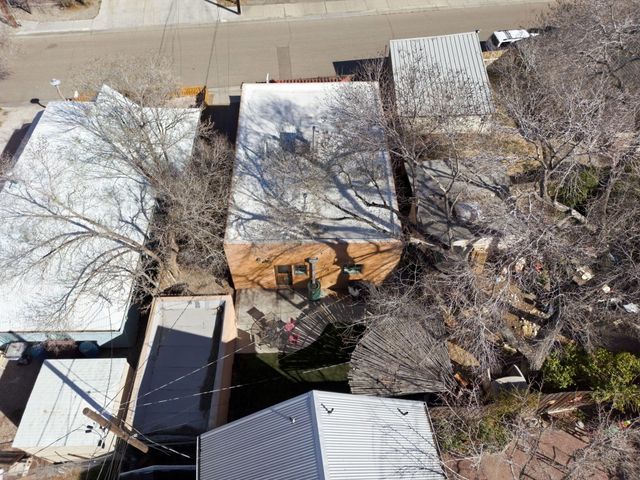 611 Keleher Avenue NW, Albuquerque, NM 87102