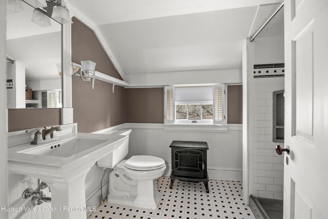 24 Schmidt Road, Ghent, NY 12075