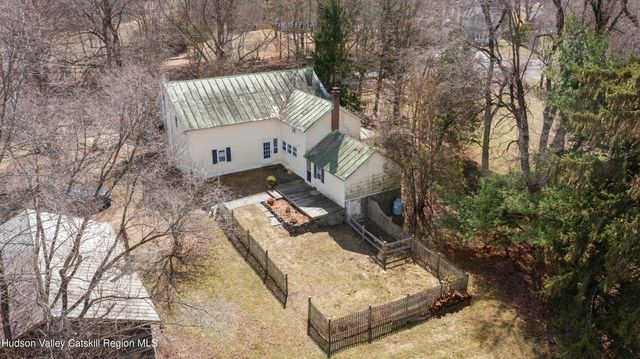 24 Schmidt Road, Ghent, NY 12075