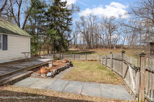 24 Schmidt Road, Ghent, NY 12075