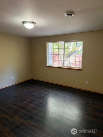 1150 NE Larson Boulevard, Belfair, WA 98528