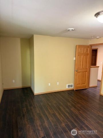 1150 NE Larson Boulevard, Belfair, WA 98528