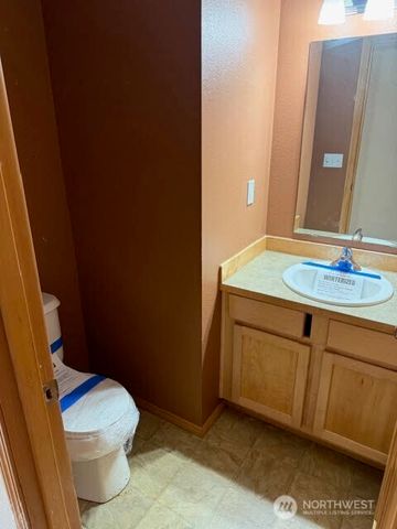 1150 NE Larson Boulevard, Belfair, WA 98528