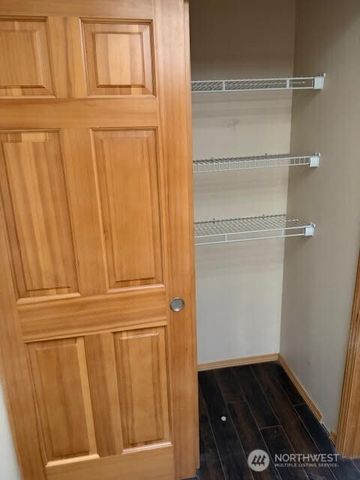 1150 NE Larson Boulevard, Belfair, WA 98528