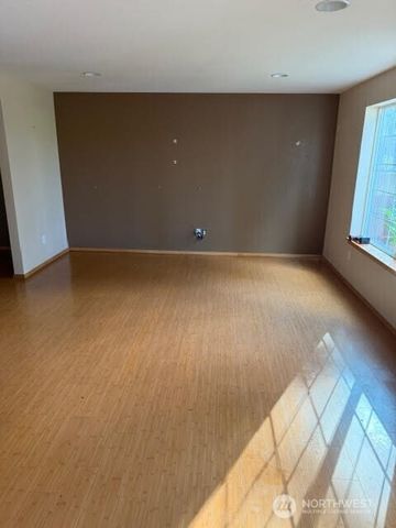 1150 NE Larson Boulevard, Belfair, WA 98528