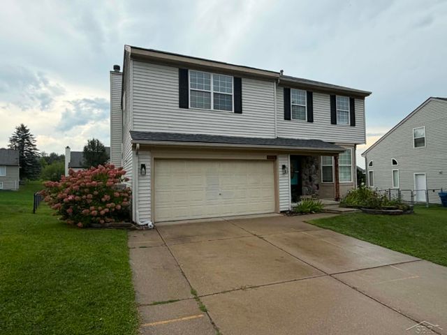 3333 Herrington Drive, Holly, MI 48442