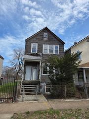 8847 S BURLEY Avenue, Chicago, IL 60617