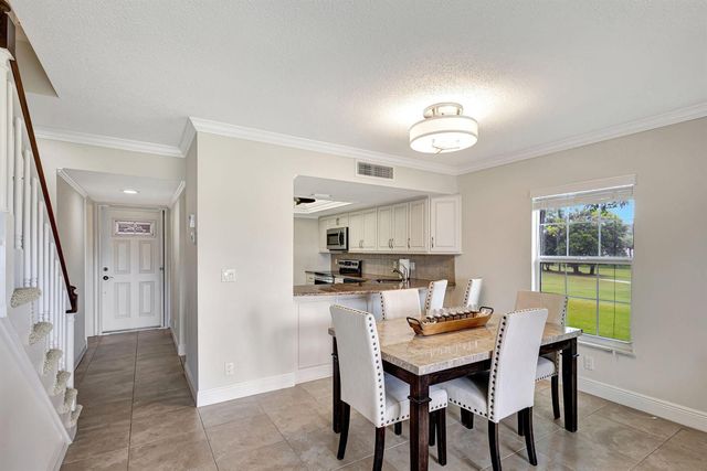 18350 SE WOOD HAVEN Lane F, Jupiter, FL 33469