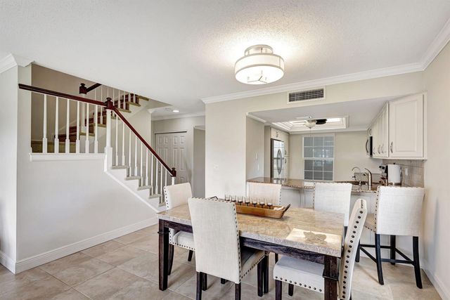 18350 SE WOOD HAVEN Lane F, Jupiter, FL 33469