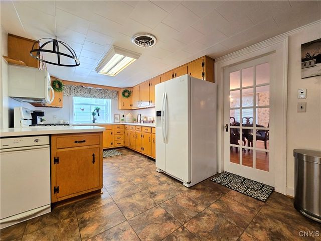 14 3rd Street, German Flatts, NY 13357