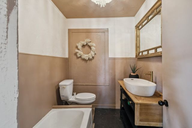 601 E San Saba Street, Wortham, TX 76693