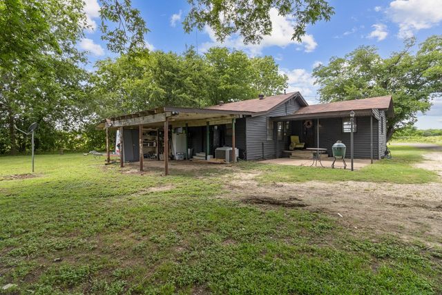 601 E San Saba Street, Wortham, TX 76693