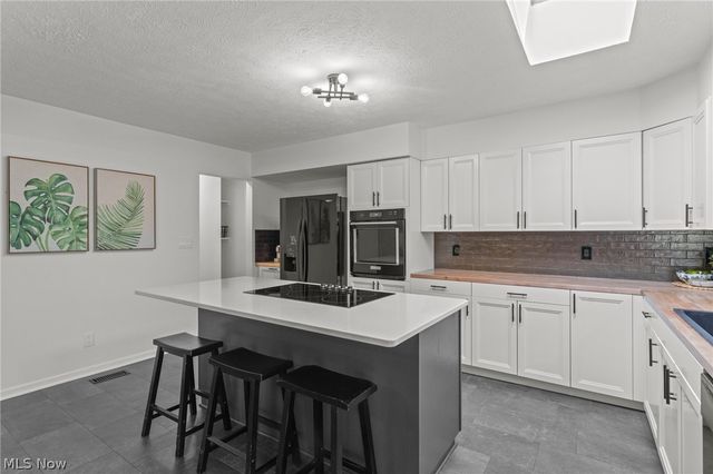 3520 Shellhart Road, Norton, OH 44203