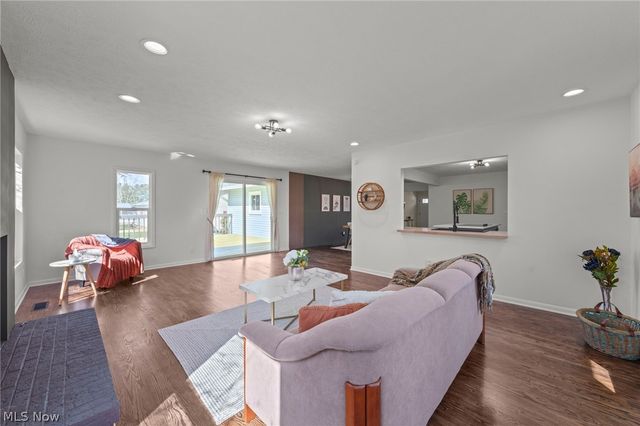 3520 Shellhart Road, Norton, OH 44203