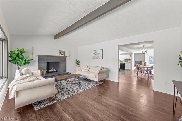 3520 Shellhart Road, Norton, OH 44203